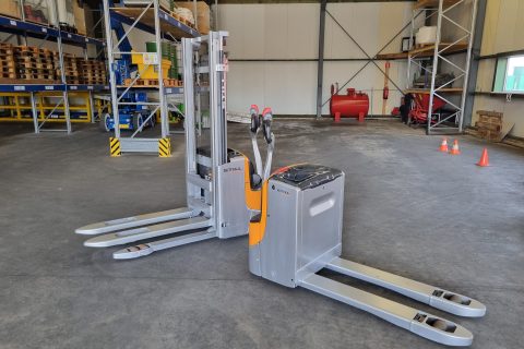 Elektrische pallettruck en elektrische stapelaar cursus